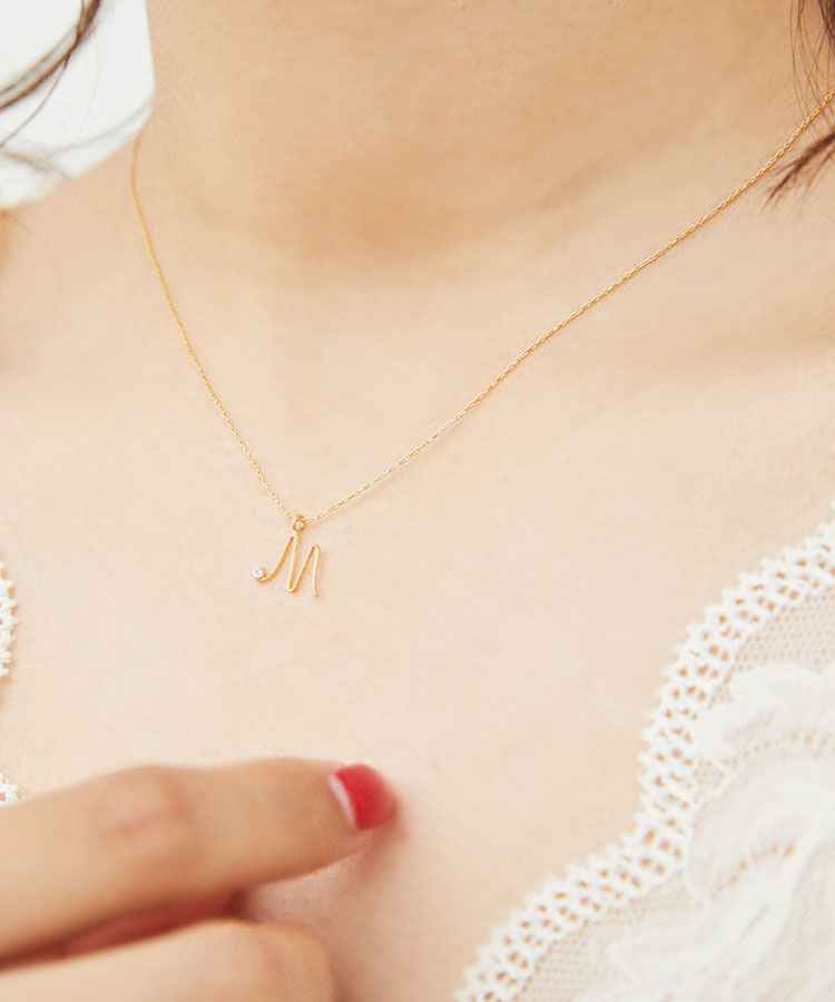 イニシャルネックレス Juno Briller ネックレス 公式 Muk Online Shop 人気アクセサリー ジュエリー通販